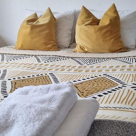 Pine Tree Apartment Porto Luaran gambar