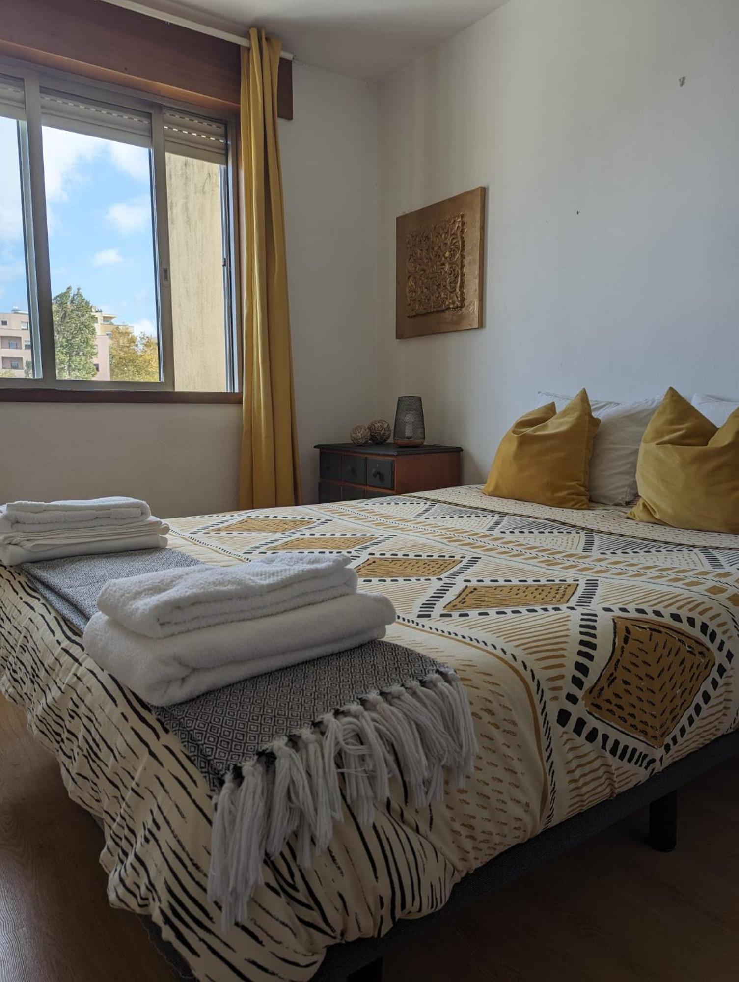 Pine Tree Apartment Porto Luaran gambar